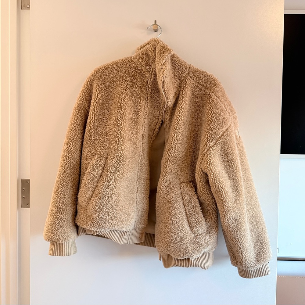 ALO Yoga Tan Sherpa Jacket